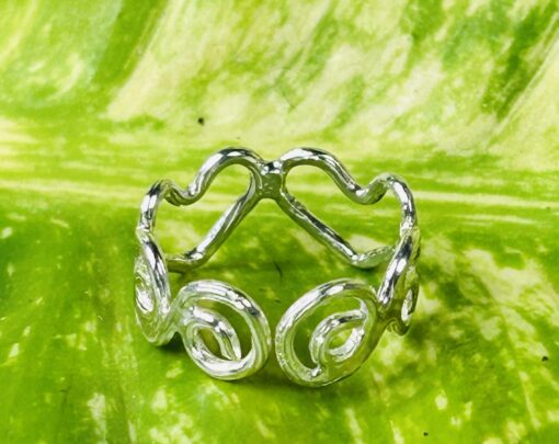 Double Heart Swirl Toe Ring - Image 2